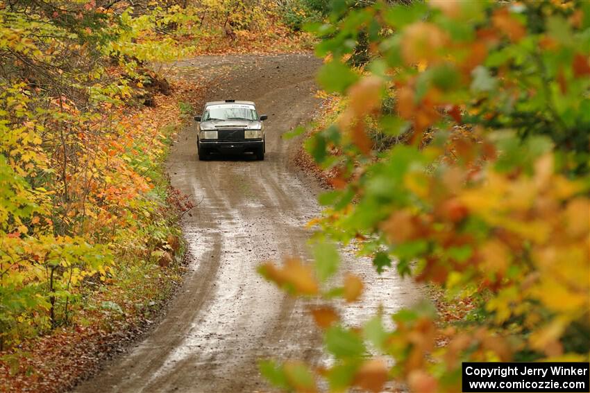 Adam Brock / Bryce Proseus Volvo 244 on SS13, Trouble.