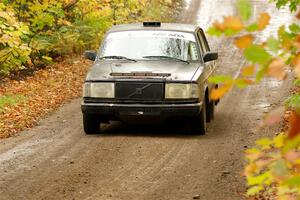 Adam Brock / Bryce Proseus Volvo 244 on SS13, Trouble.