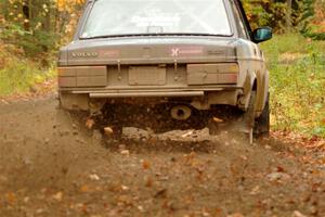 Adam Brock / Bryce Proseus Volvo 244 on SS13, Trouble.