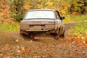 Adam Brock / Bryce Proseus Volvo 244 on SS13, Trouble.