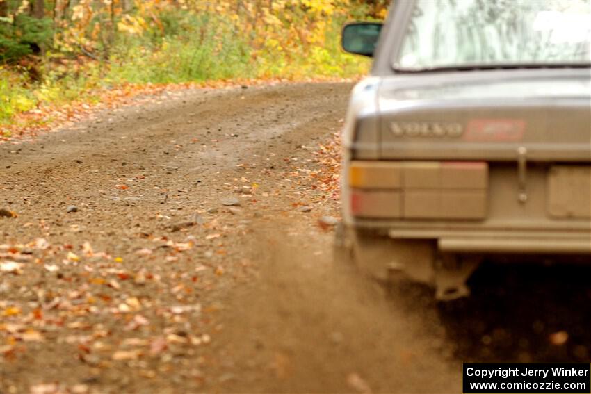 Adam Brock / Bryce Proseus Volvo 244 on SS13, Trouble.