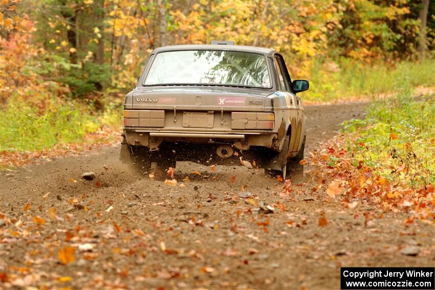 Adam Brock / Bryce Proseus Volvo 244 on SS13, Trouble.