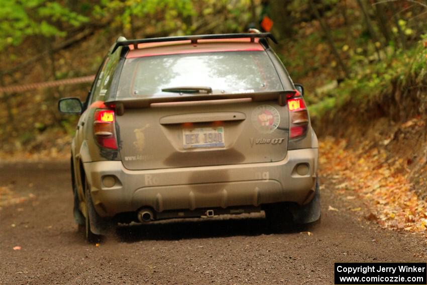 Doug Gekiere / Andrew Tuten Pontiac Vibe GT on SS16, Mount Marquette.