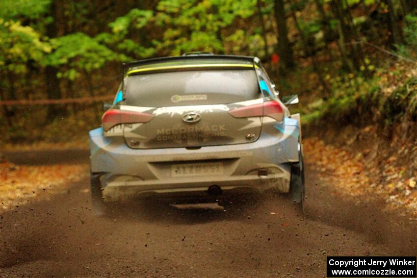 Enda McCormack / Liam McCormack Hyundai i20 R5 on SS16, Mount Marquette.