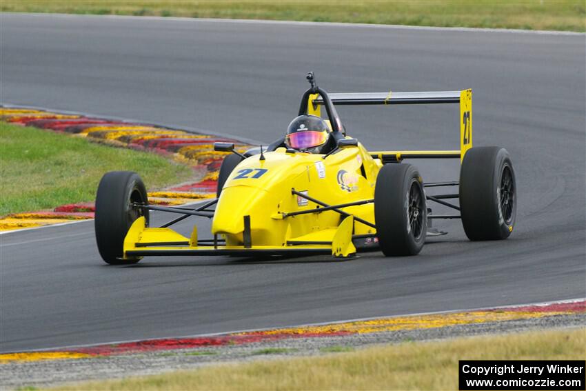 Hartley MacDonald's Van Diemen RF06