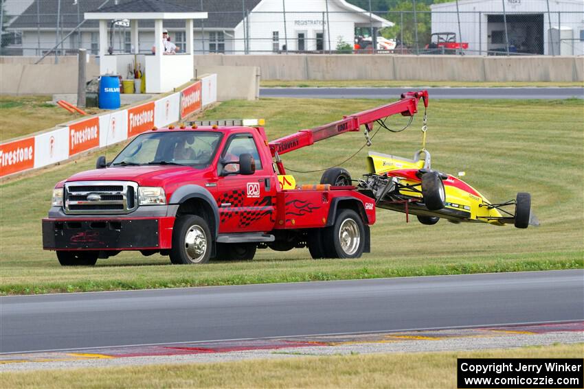 Dave Weitzenhof's Citation 95SFZ comes in on the wrecker.