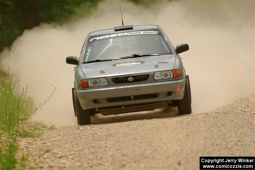 Dexter Clark / Bryce Proseus Nissan Sentra SE-R on SS1, Camp 3 North.