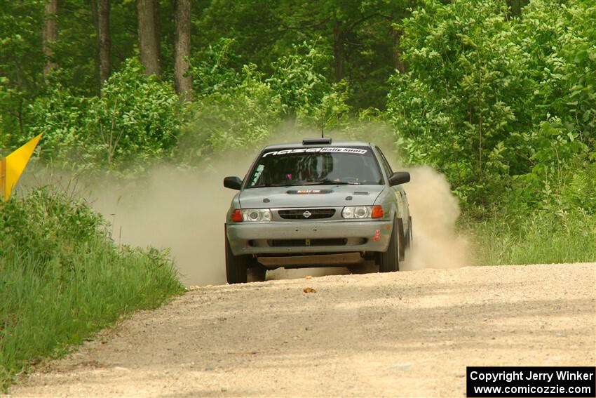 Dexter Clark / Bryce Proseus Nissan Sentra SE-R on SS3, Woodtick Hollow.