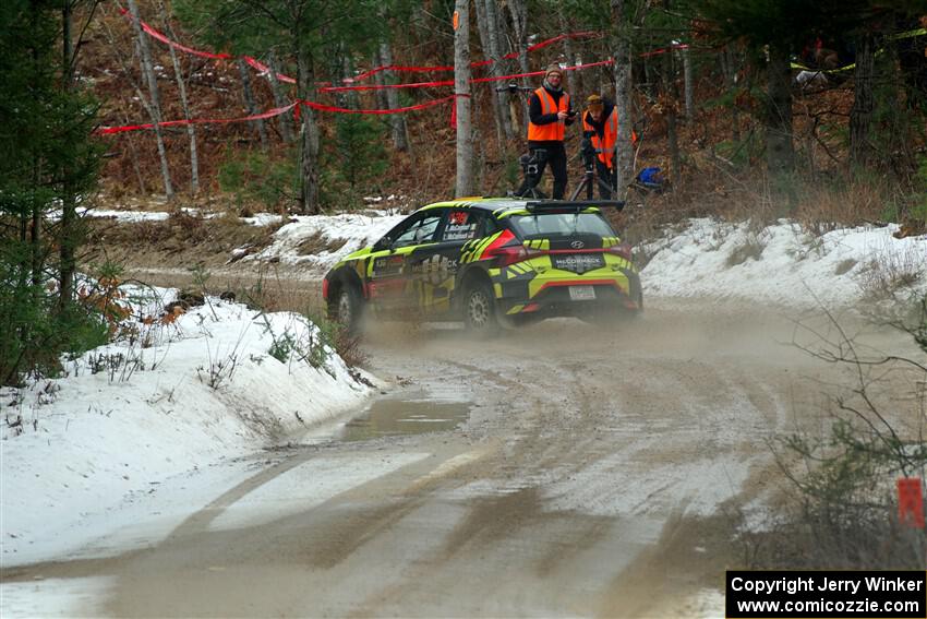 Enda McCormack / Liam McCormack Hyundai i20 N Rally2 on SS7, Hunters-McCormick Lake I.