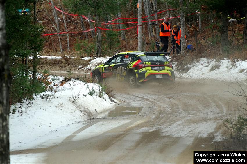 Enda McCormack / Liam McCormack Hyundai i20 N Rally2 on SS7, Hunters-McCormick Lake I.