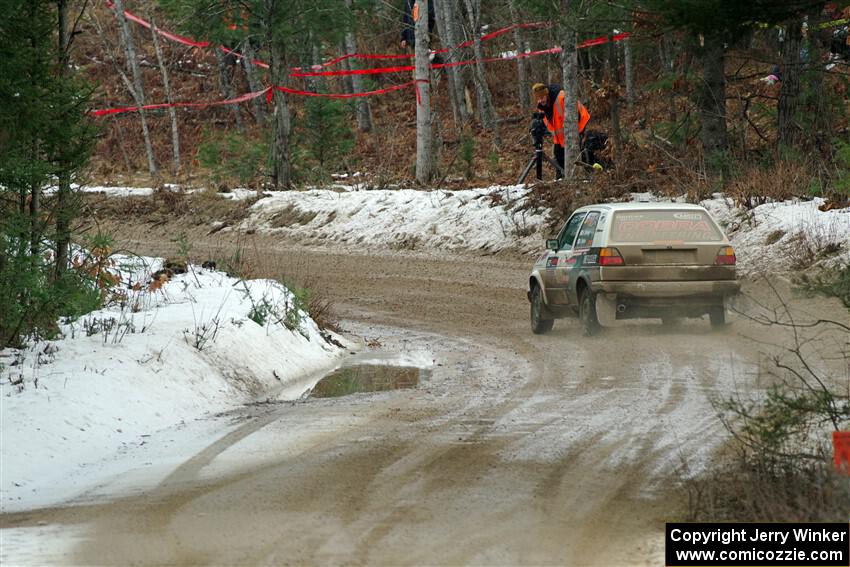 Heath Shively / Elena Huizar VW Golf on SS7, Hunters-McCormick Lake I.