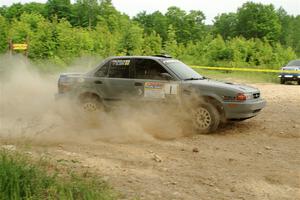 Dexter Clark / Bryce Proseus Nissan Sentra SE-R on SS5, Chainsaw Junction.