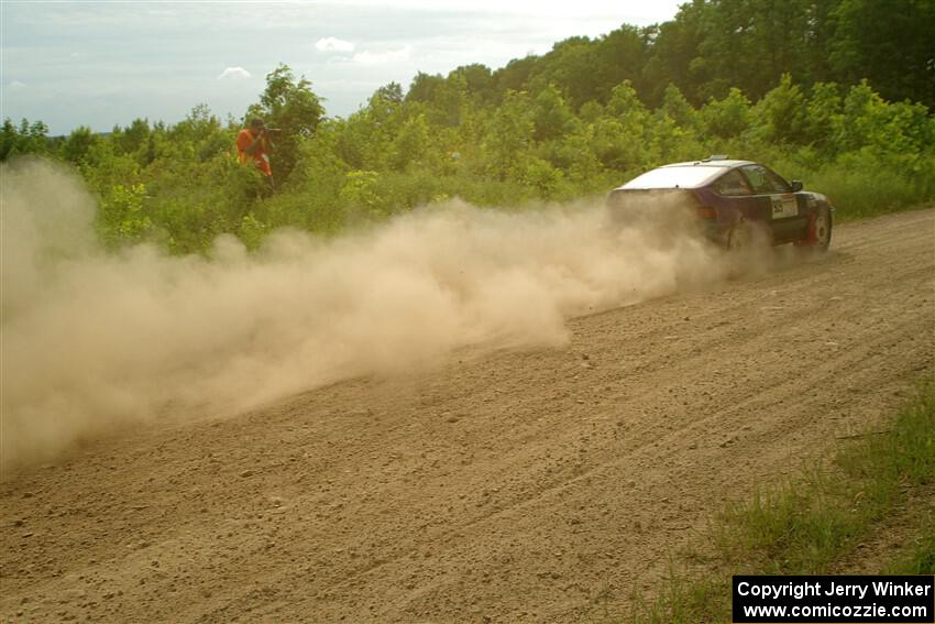 Dan Hutchison / Cray Dumeah Honda CRX Si on SS5, Chainsaw Junction.