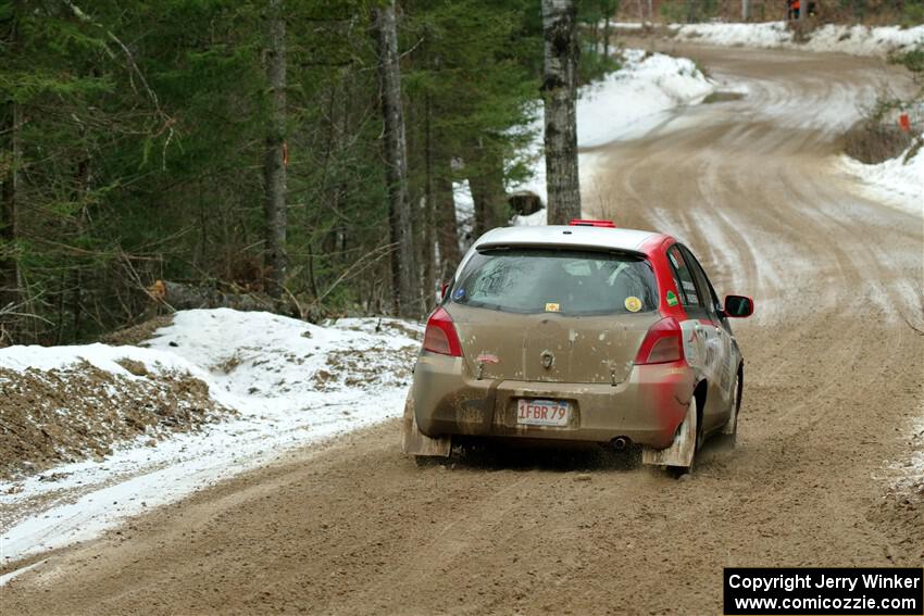 Phill Giliver / Liz Cordara Toyota Yaris on SS7, Hunters-McCormick Lake I.