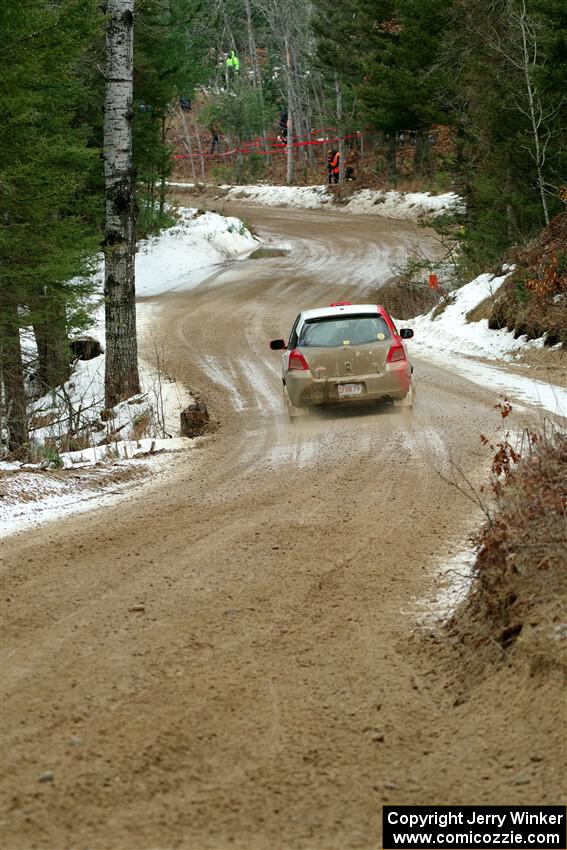 Phill Giliver / Liz Cordara Toyota Yaris on SS7, Hunters-McCormick Lake I.