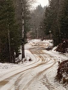 Road conditions started changing fast as the temperatures rose and the fresh snow melting before SS7, Hunters-McCormick Lake I.