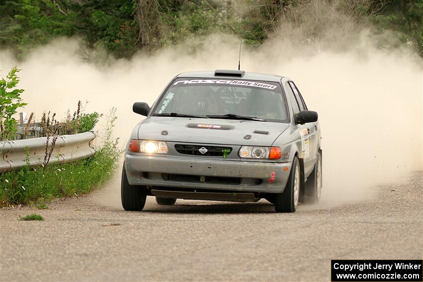 Dexter Clark / Bryce Proseus Nissan Sentra SE-R on SS6, Camp 3 South.