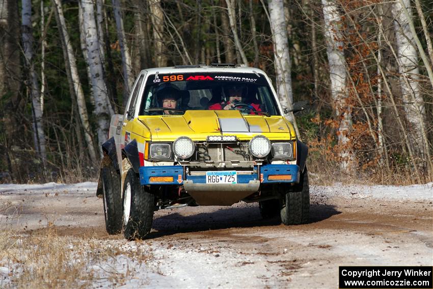 Scott Parrott / Shawn Silewski Chevy S-10 on SS1, Nemadji Trail East.