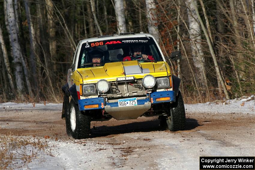 Scott Parrott / Shawn Silewski Chevy S-10 on SS1, Nemadji Trail East.