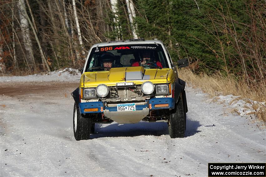 Scott Parrott / Shawn Silewski Chevy S-10 on SS1, Nemadji Trail East.