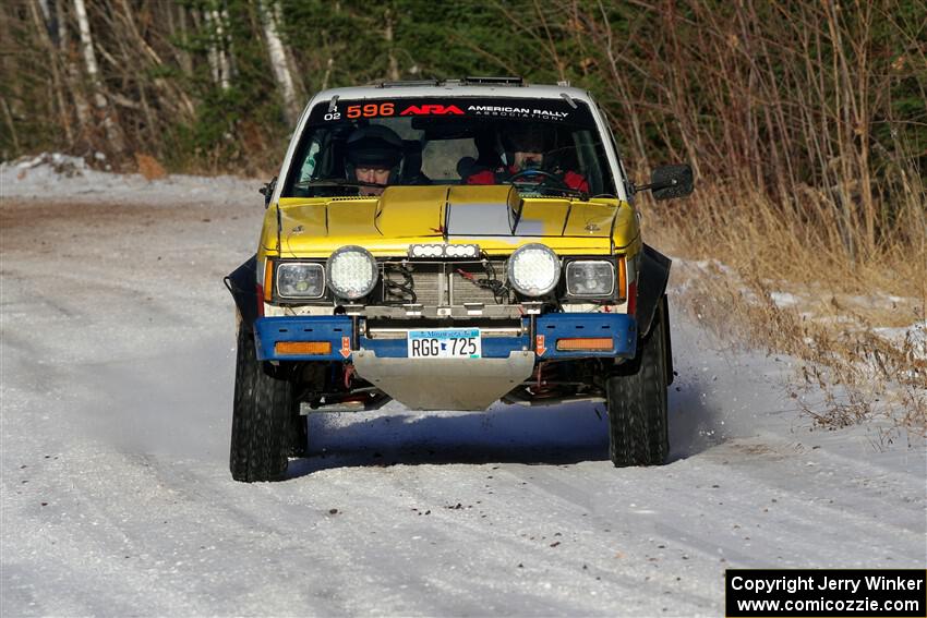 Scott Parrott / Shawn Silewski Chevy S-10 on SS1, Nemadji Trail East.