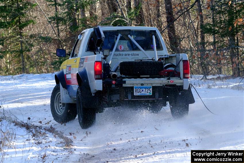 Scott Parrott / Shawn Silewski Chevy S-10 on SS1, Nemadji Trail East.