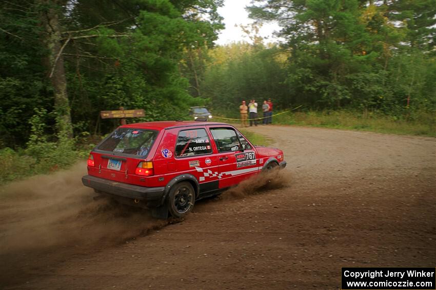 Nino Ortega / Boyd Smith VW GTI nearly makes a wrong turn on SS6, Thorpe Tower II.