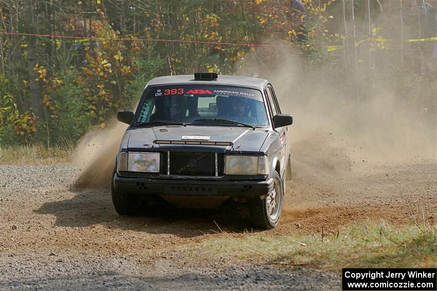 Adam Brock / Shanti Witt Volvo 244 on SS1, Al's Playground I.