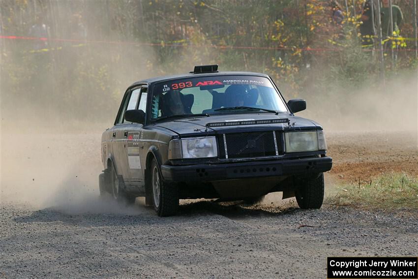 Adam Brock / Shanti Witt Volvo 244 on SS1, Al's Playground I.