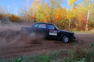 Adam Brock / Shanti Witt Volvo 244 on SS5, Far Point I.