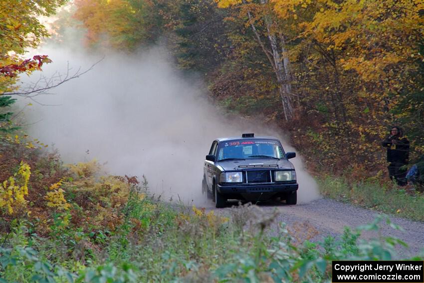 Adam Brock / Shanti Witt Volvo 244 on SS5, Far Point I.