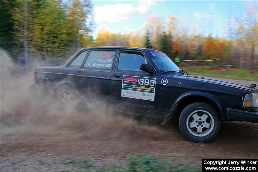 Adam Brock / Shanti Witt Volvo 244 on SS5, Far Point I.