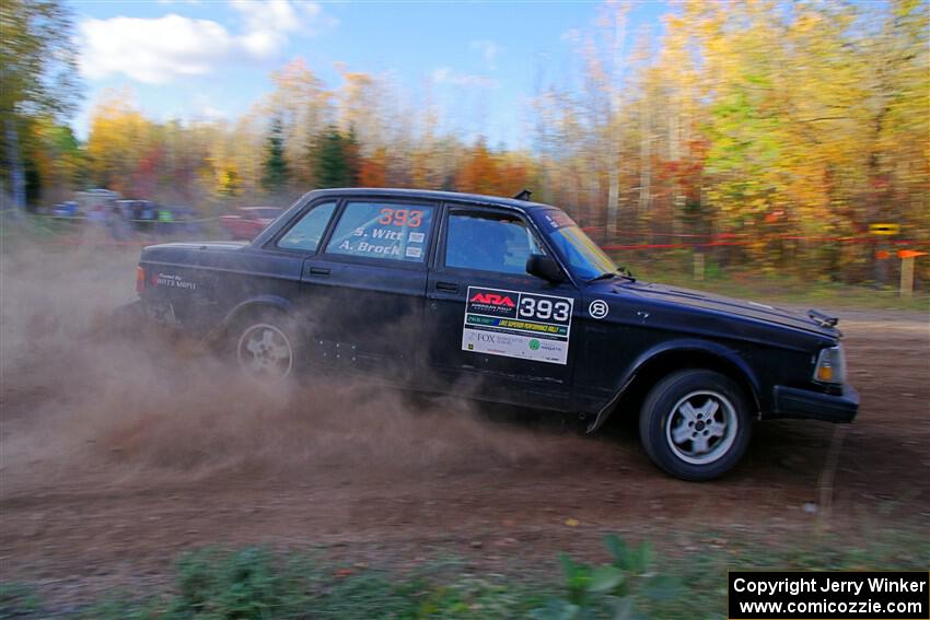 Adam Brock / Shanti Witt Volvo 244 on SS5, Far Point I.