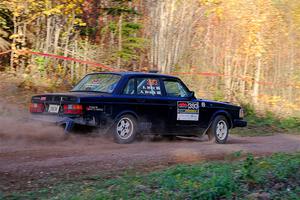 Adam Brock / Shanti Witt Volvo 244 on SS5, Far Point I.