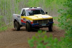 Scott Parrott / Shawn Silewski Chevy S-10 on SS2, Kabekona I.
