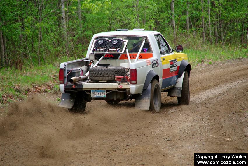 Scott Parrott / Shawn Silewski Chevy S-10 on SS2, Kabekona I.