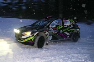 Patrick Gruszka / Aris Mantopoulos Hyundai i20 R5 on SS15, Shoreline-Sage Creek I.