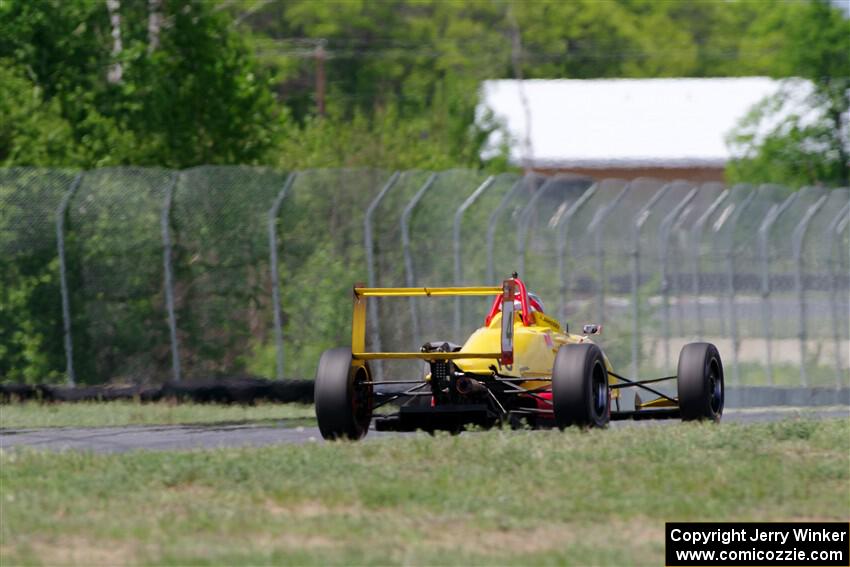 John Janssen's Formula Continental Van Diemen RF02/Mazda
