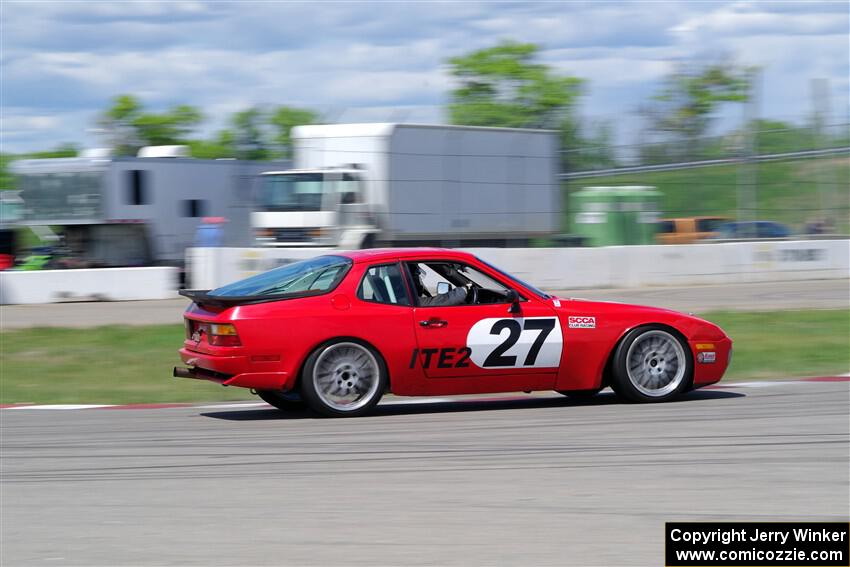 Matt Lawson's ITE-2 Porsche 944 Turbo