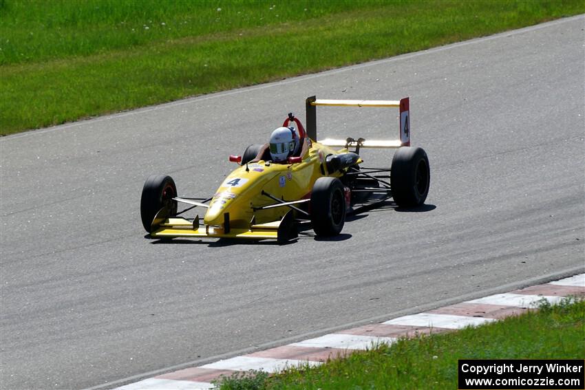 John Janssen's Formula Continental Van Diemen RF02/Mazda