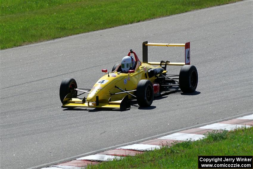 John Janssen's Formula Continental Van Diemen RF02/Mazda