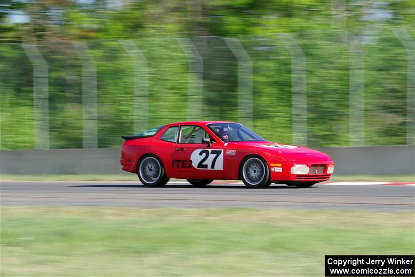 Matt Lawson's ITE-2 Porsche 944 Turbo