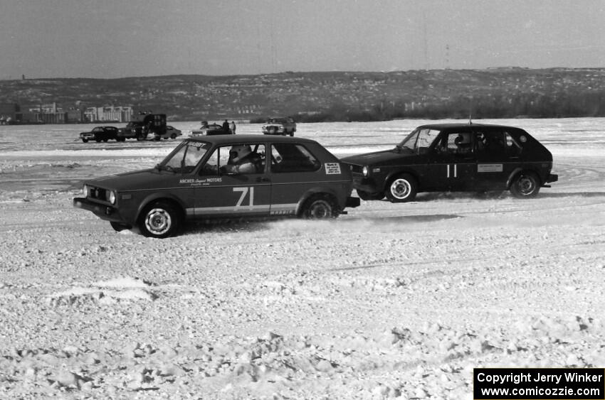 The VW Rabbits of (71) Randy Jokela / John Dozier and (11) Bob Kosky / Dave Dahlin battle early on.