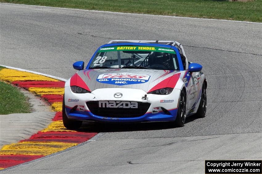 Robert Stout's Mazda MX-5 Cup