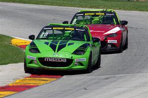 Hernan Palermo's and Nathanial Sparks' Mazda MX-5 Cups