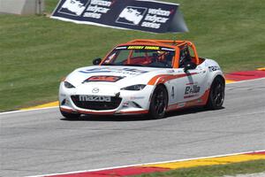 Bryan Ortiz's Mazda MX-5 Cup