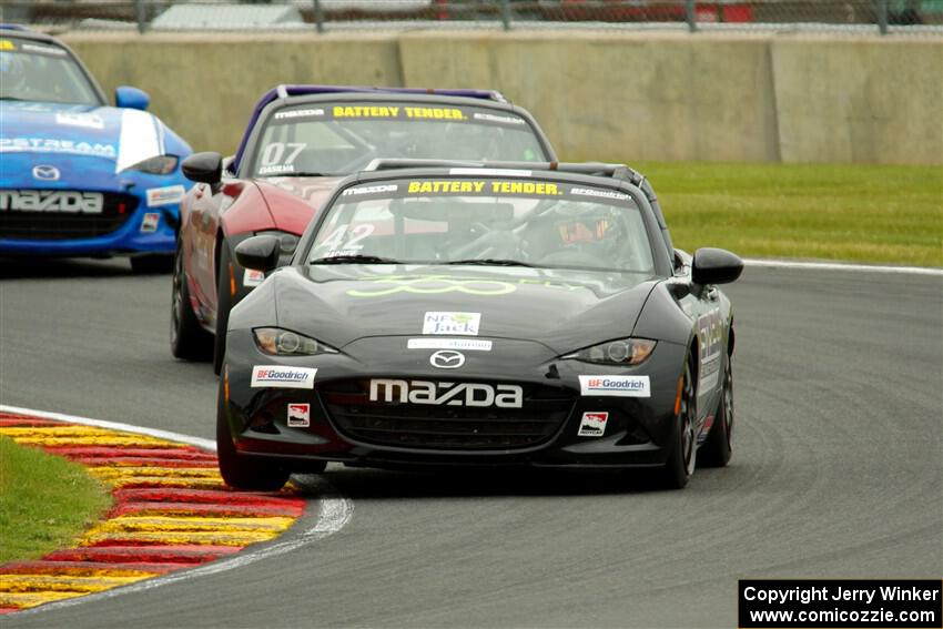 Assen Rachev's and Joe DaSilva's Mazda MX-5 Cups