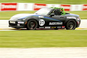 Nikko Reger's Mazda MX-5 Cup