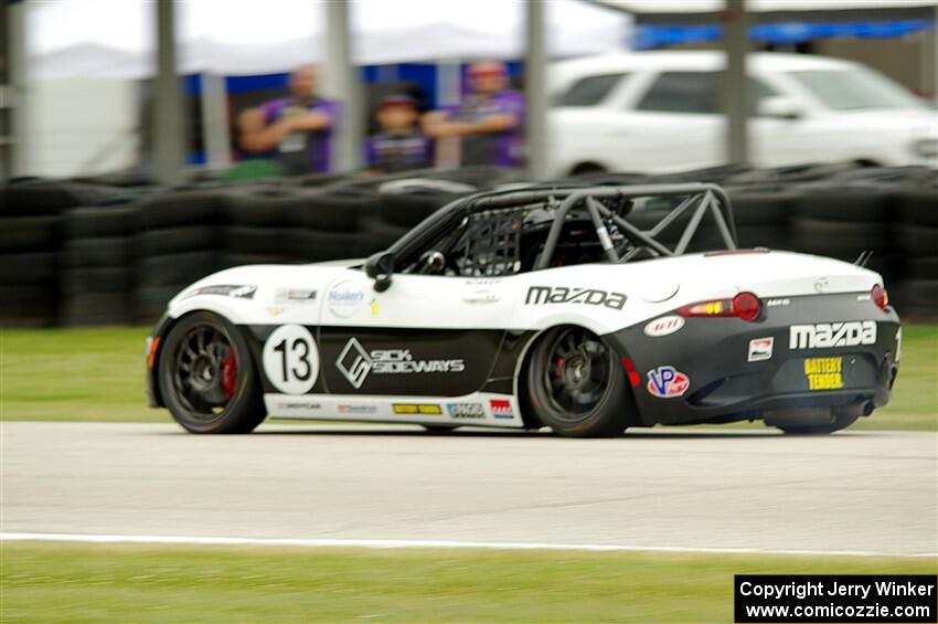 Robert Noaker's Mazda MX-5 Cup