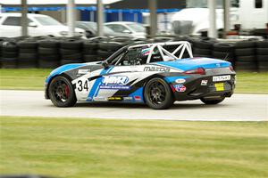 Joey Bickers' Mazda MX-5 Cup